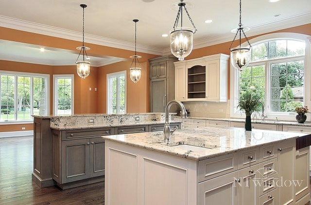 Executive Vinyl – 700 Series Windows